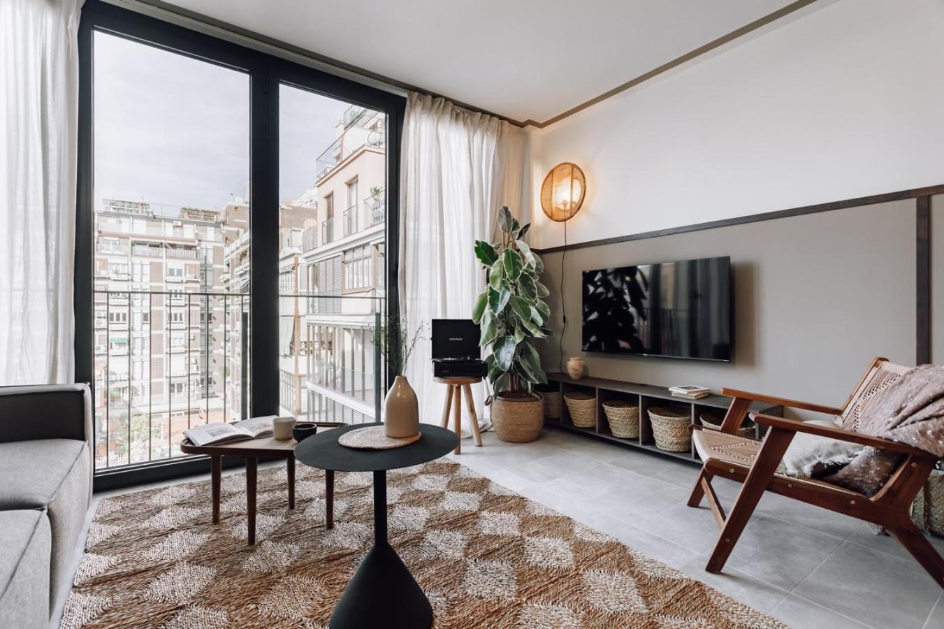 Botijo - 2 Bedrooms In Eixample Esquerra * Barcelona